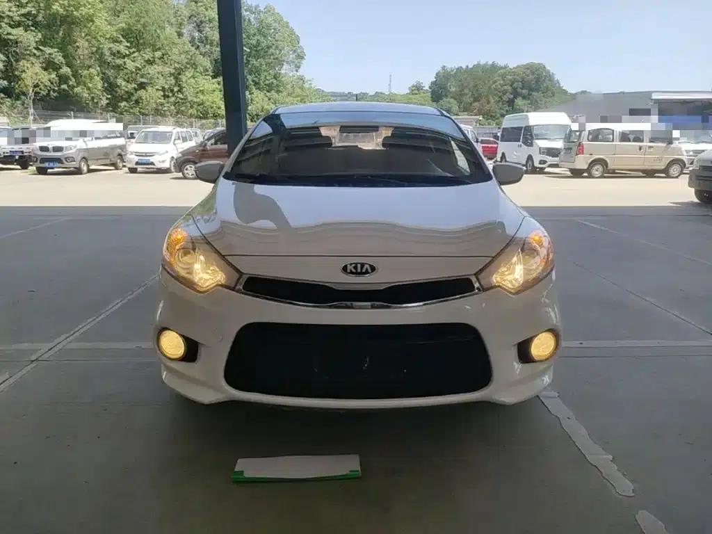 Kia K3S 2014 1.6L Manual GL — миниатюра 3