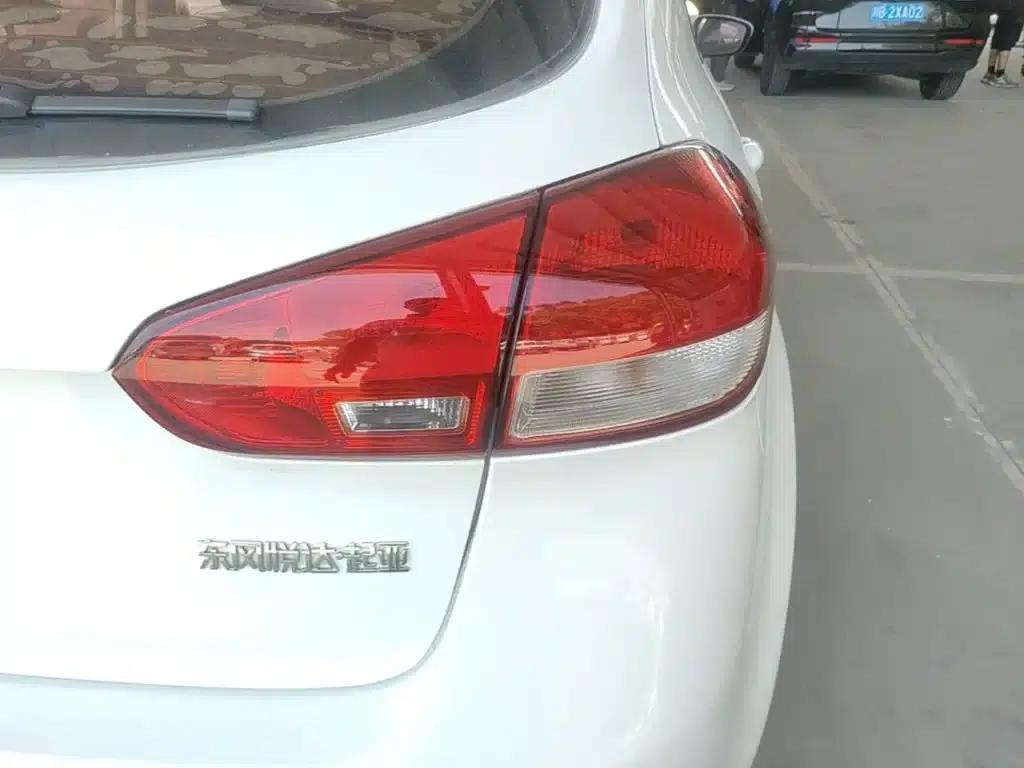 Kia K3S 2014 1.6L Manual GL — миниатюра 8