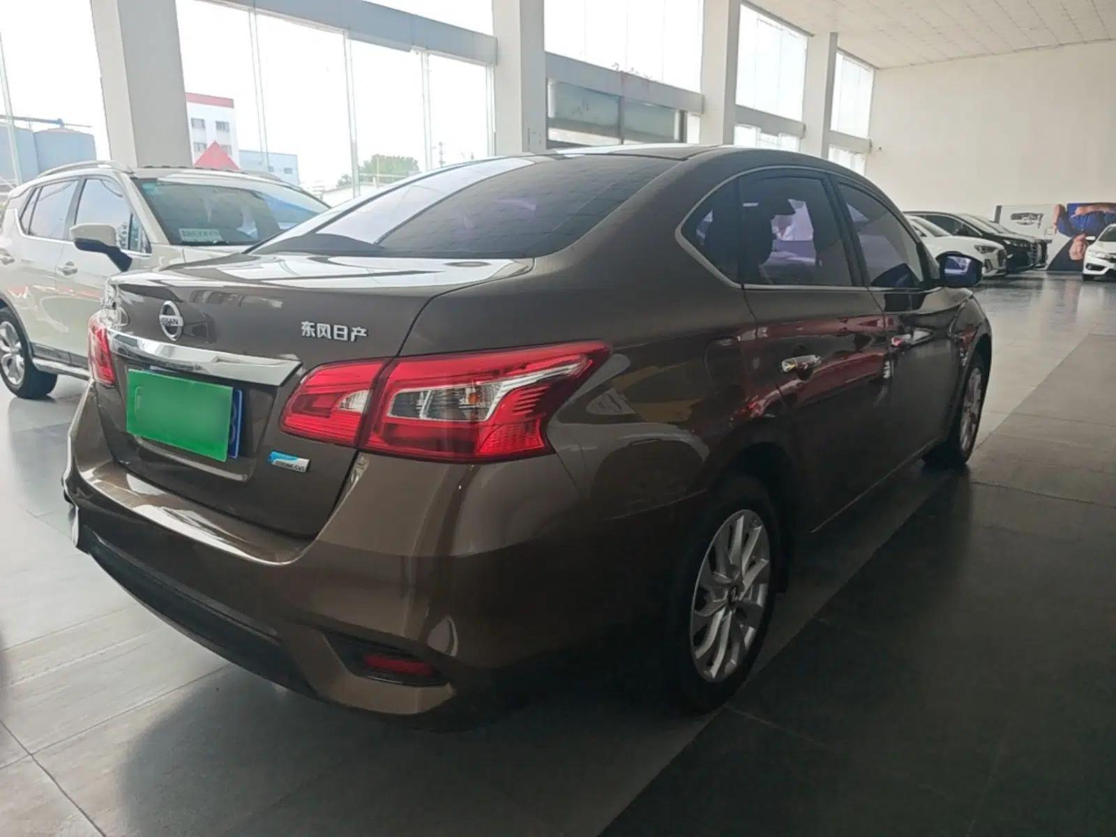 Nissan Sylphy 2016 1.6XV CVT ZhiZun Edition — миниатюра 6