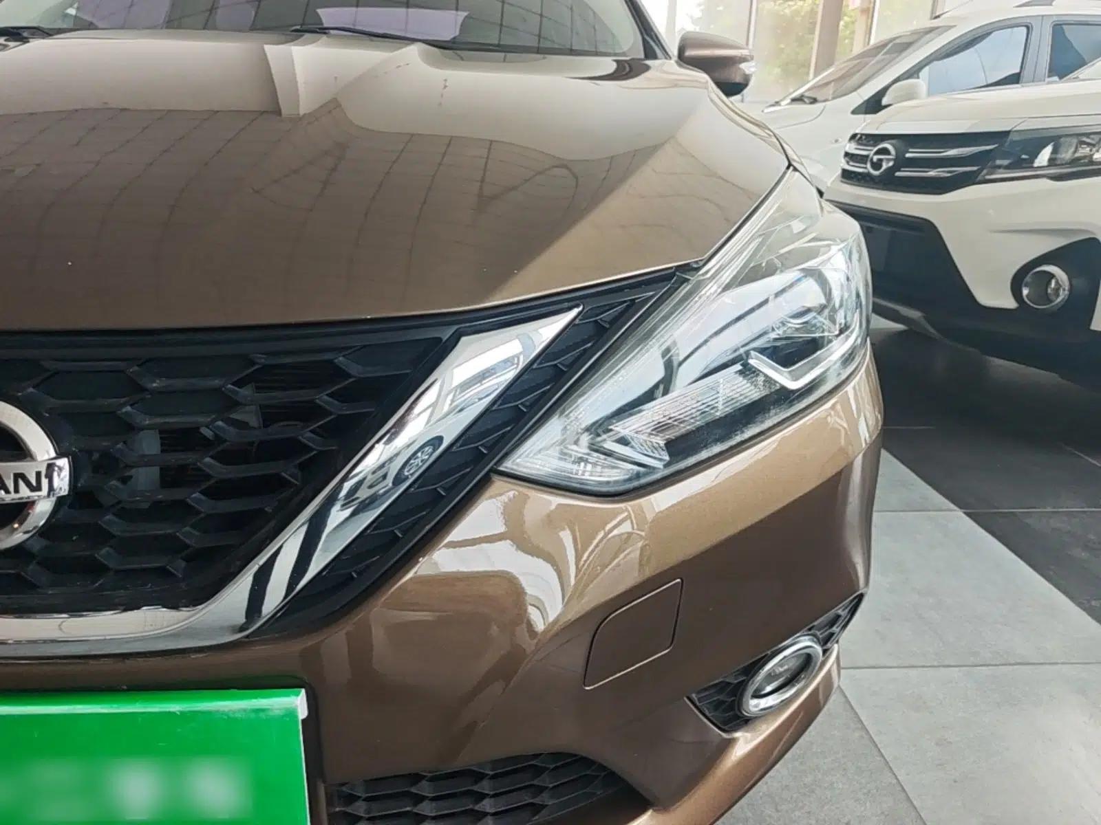 Nissan Sylphy 2016 1.6XV CVT ZhiZun Edition — миниатюра 8