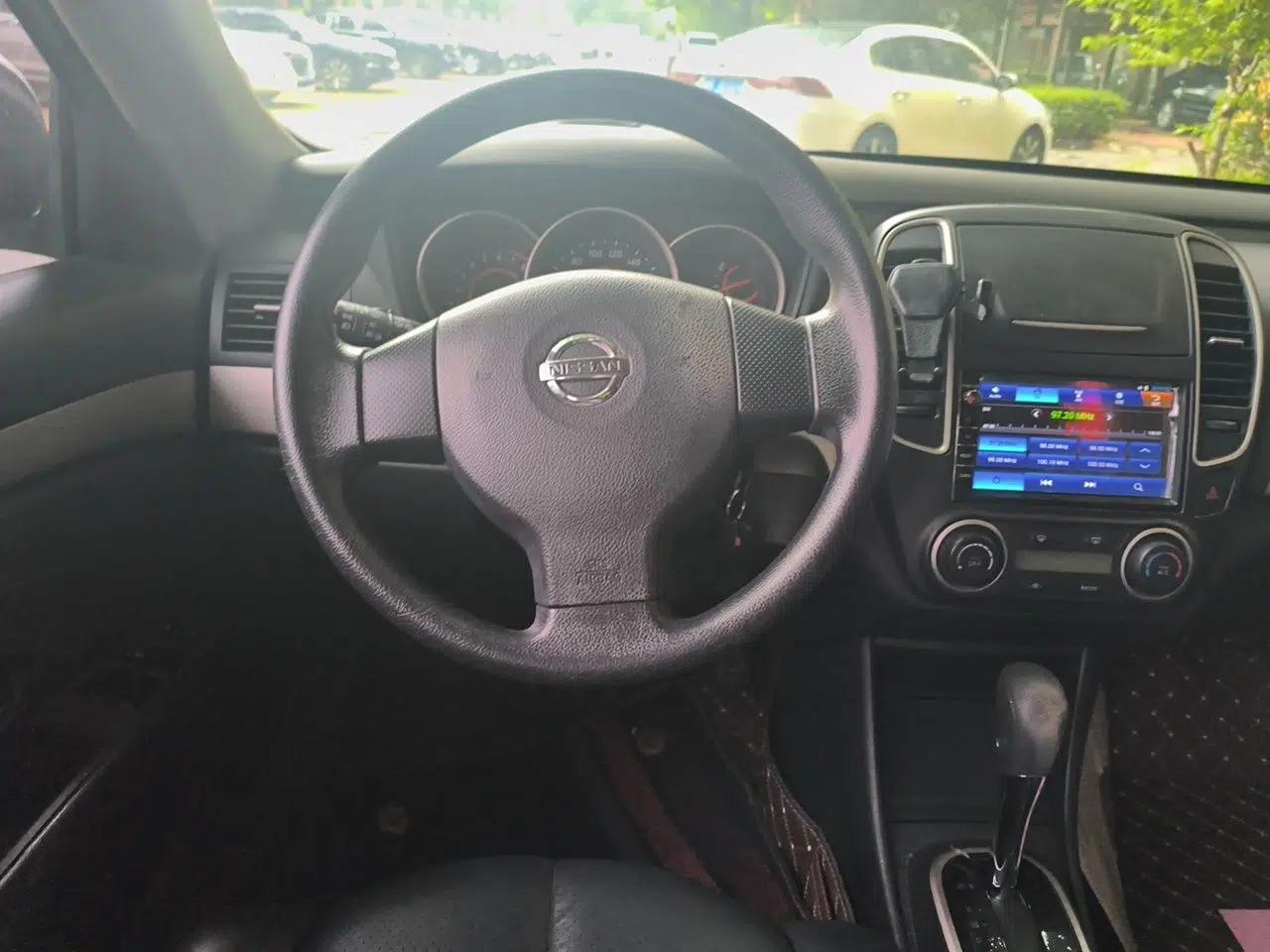 Nissan Sylphy 2018 Classic 1.6XE+ CVT Luxury Edition — миниатюра 10