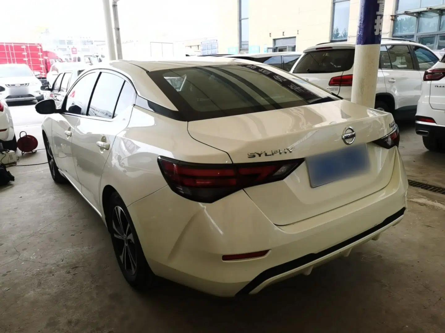 Nissan Sylphy 2021 1.6L XL CVT Enjoyment Edition — миниатюра 4