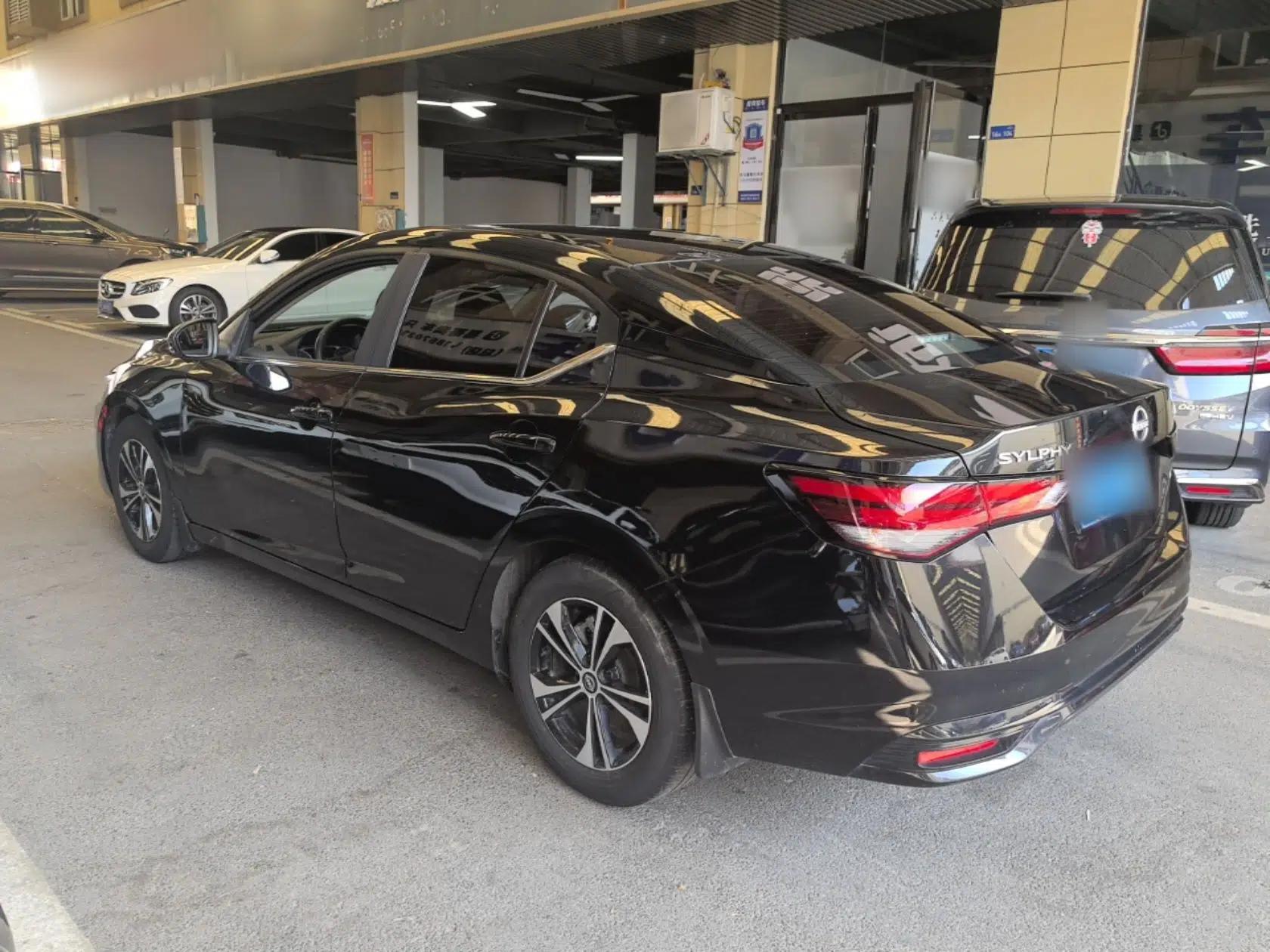 Nissan Sylphy 2023 1.6L CVT Enjoyment Edition — миниатюра 13