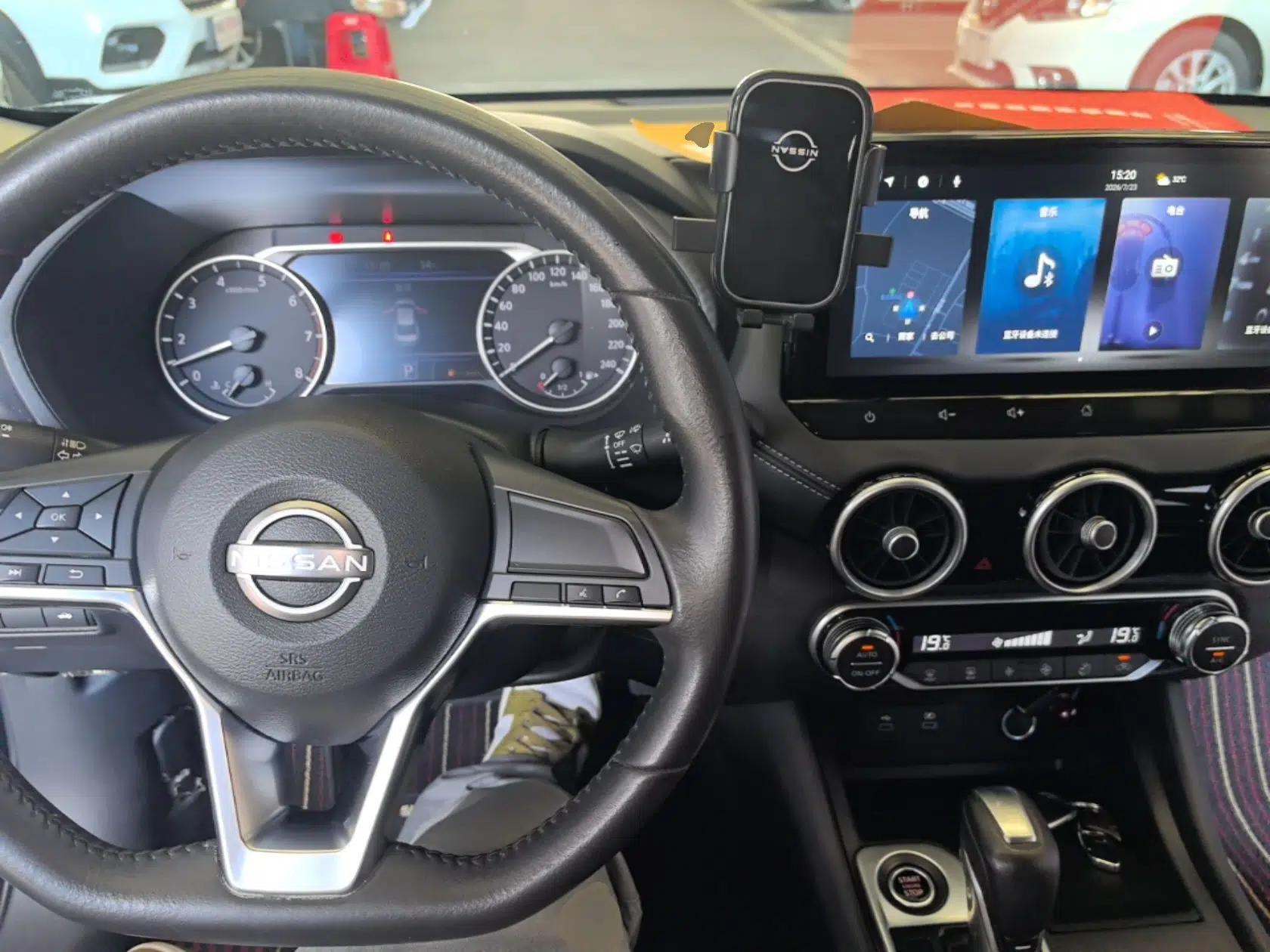 Nissan Sylphy 2023 1.6L CVT Enjoyment Edition — миниатюра 17