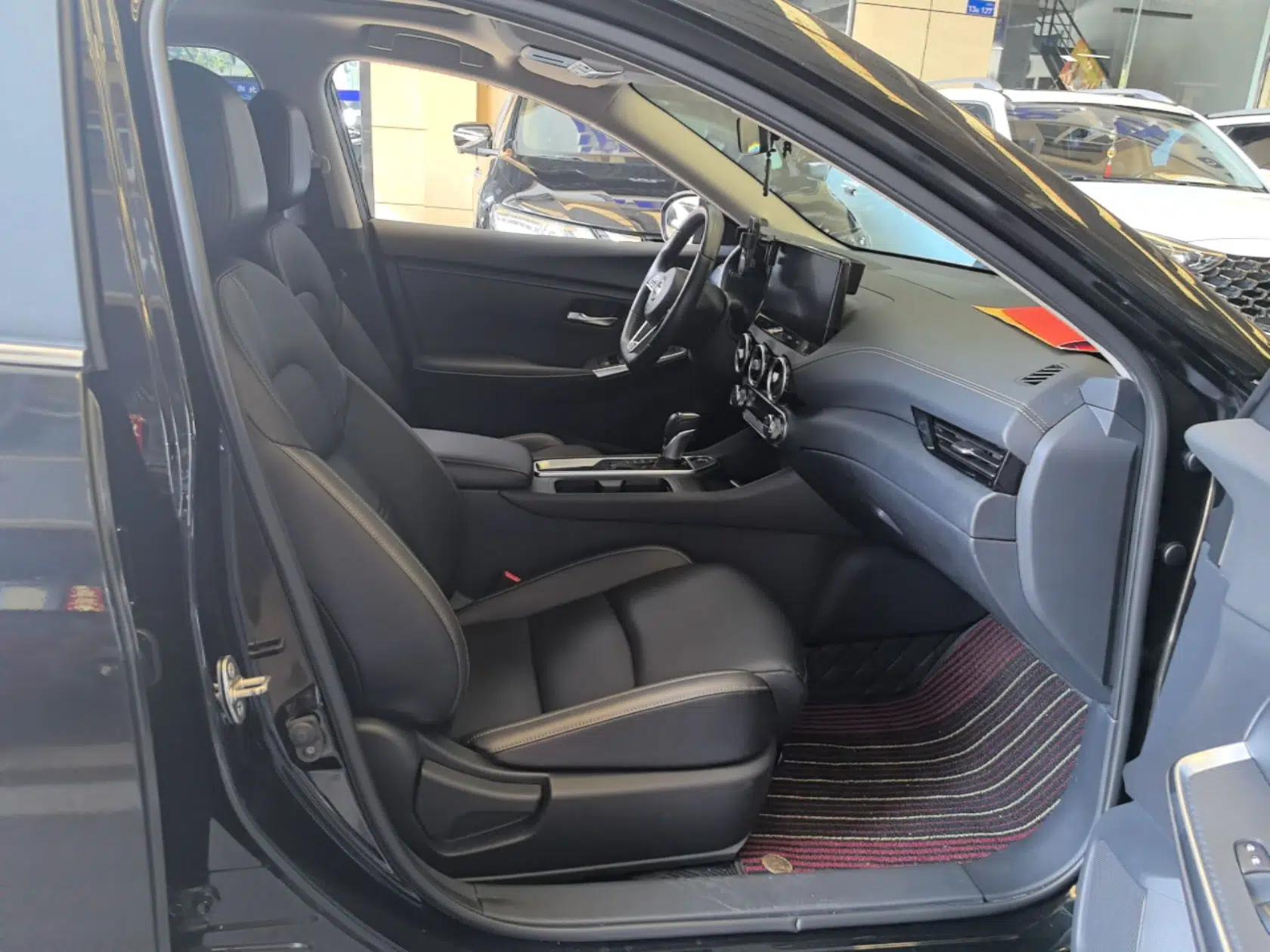 Nissan Sylphy 2023 1.6L CVT Enjoyment Edition — миниатюра 24