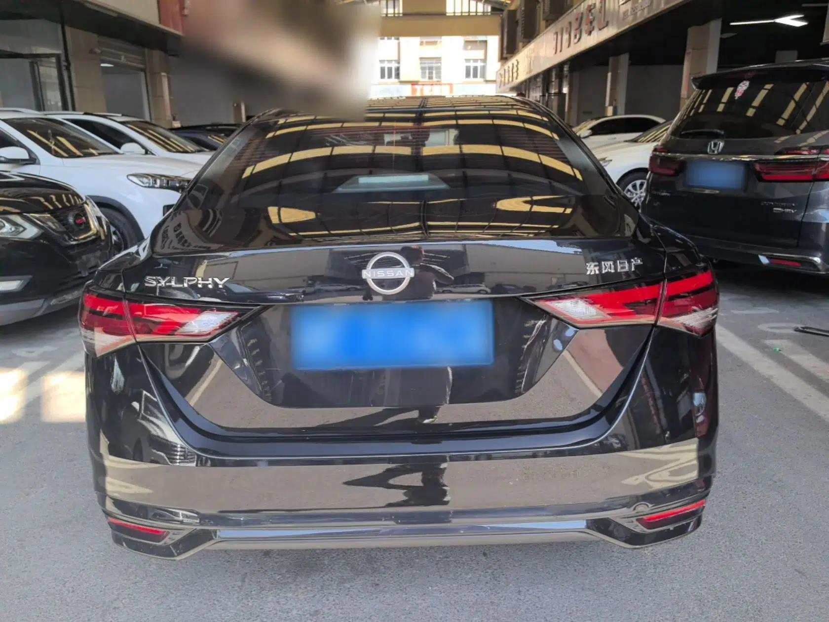Nissan Sylphy 2023 1.6L CVT Enjoyment Edition — миниатюра 5