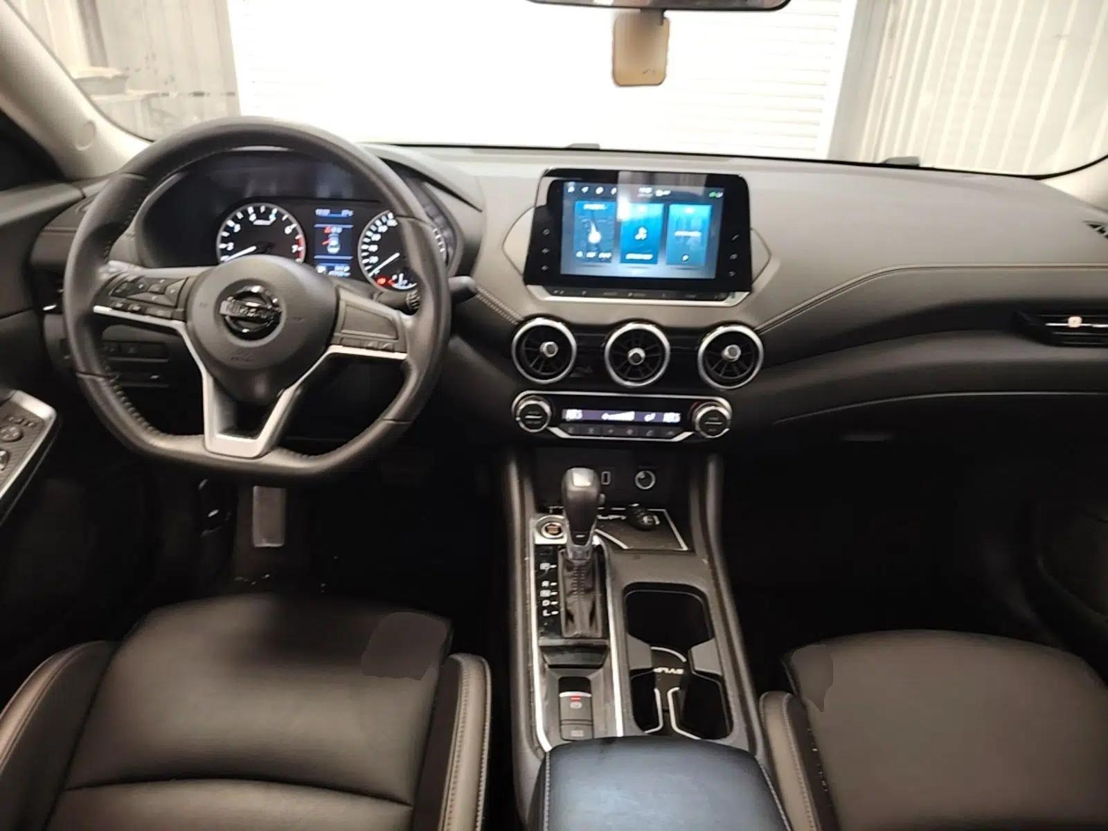Nissan Sylphy 2022 1.6L XL CVT Enjoyment Edition — миниатюра 12