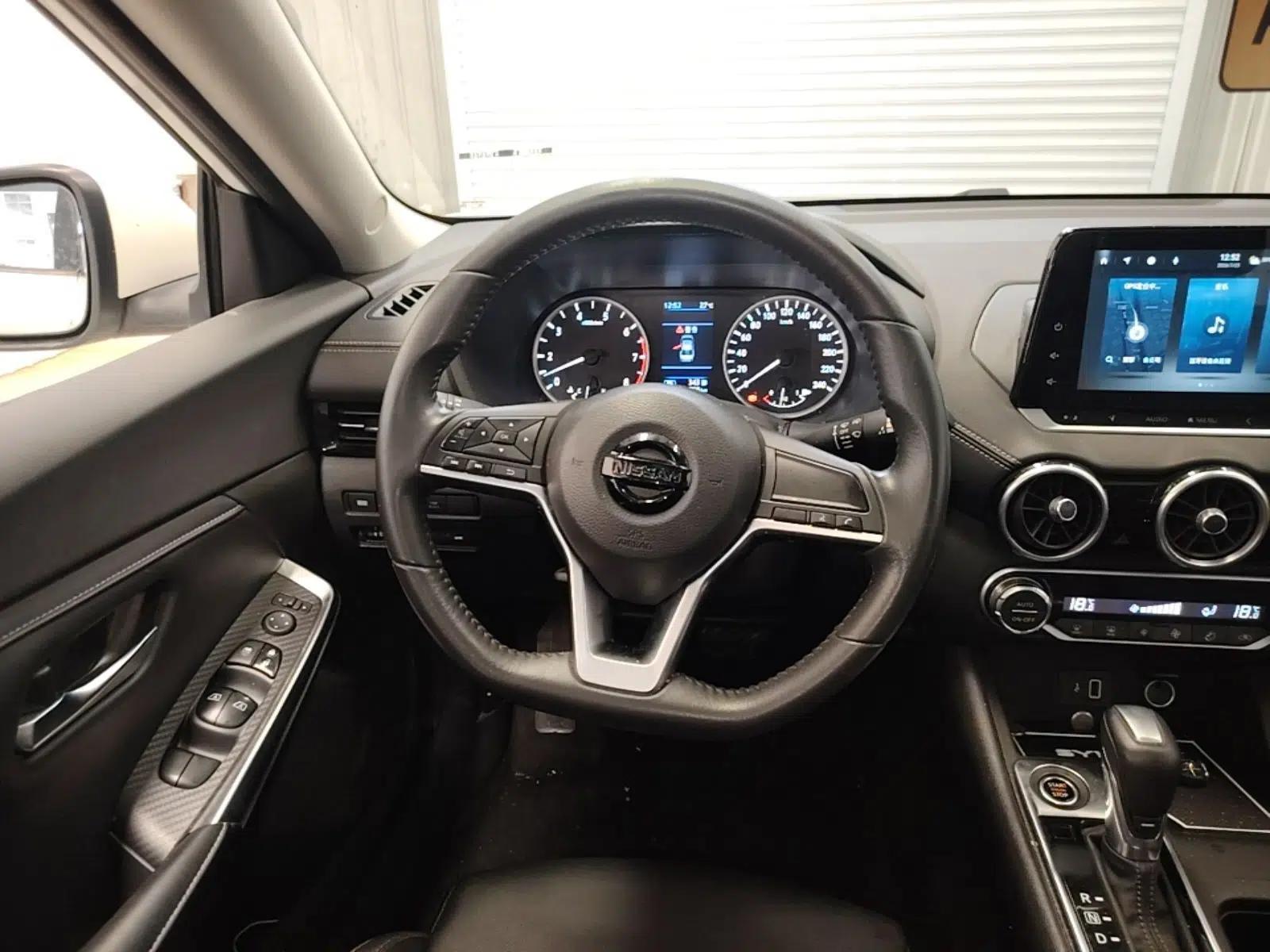 Nissan Sylphy 2022 1.6L XL CVT Enjoyment Edition — миниатюра 13