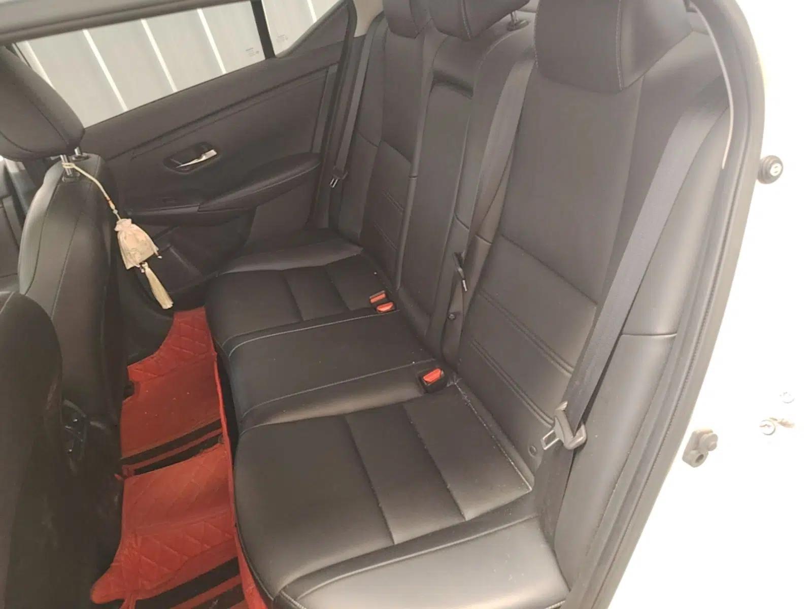 Nissan Sylphy 2022 1.6L XL CVT Enjoyment Edition — миниатюра 20