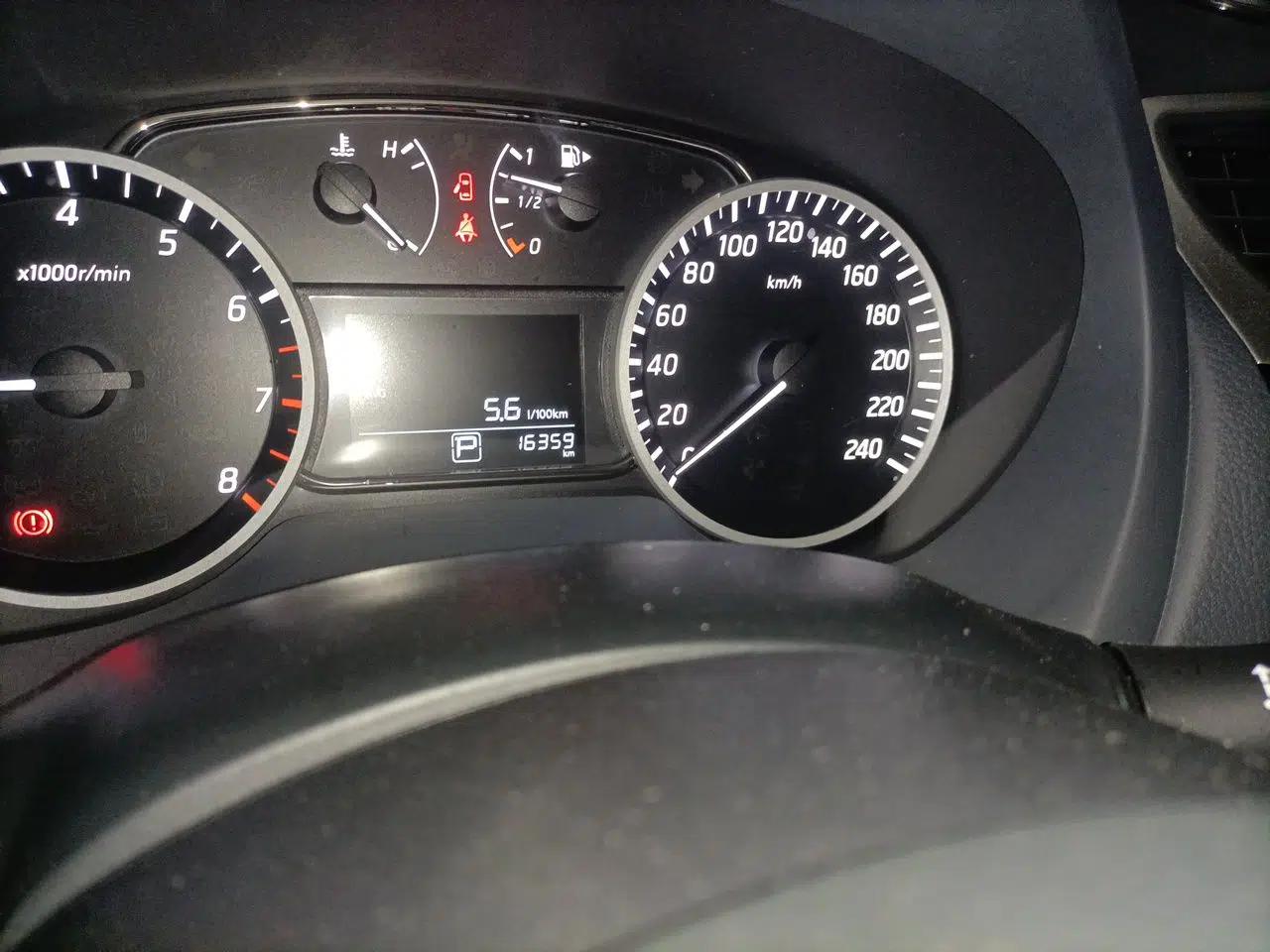 Nissan Sylphy 2021 Classic 1.6XL CVT Luxury Edition — миниатюра 12