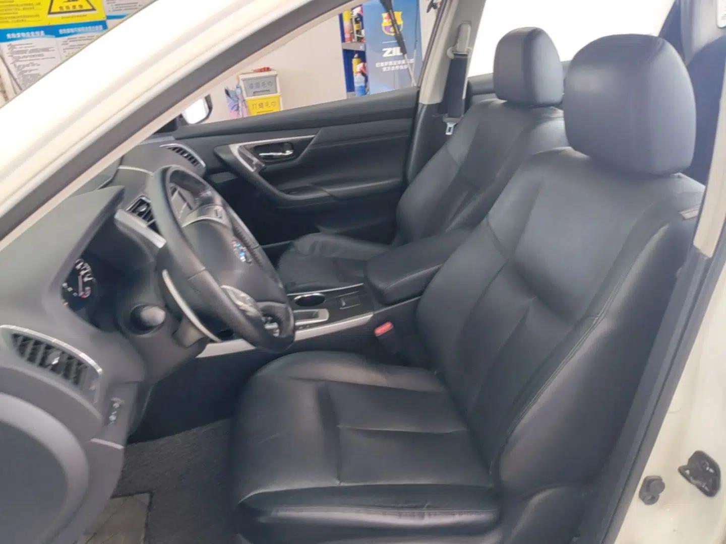 Nissan Teana 2013 2.5L XL Leading Edition — миниатюра 17