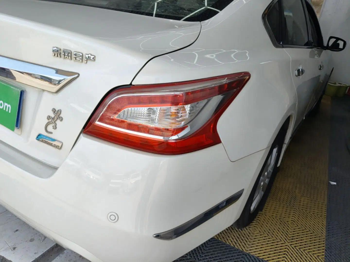 Nissan Teana 2013 2.5L XL Leading Edition — миниатюра 9