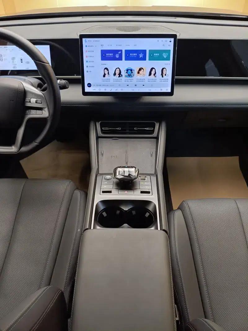 Qin L DM 2025 Smart Driving Edition DM-i 120KM Superior Model — миниатюра 17