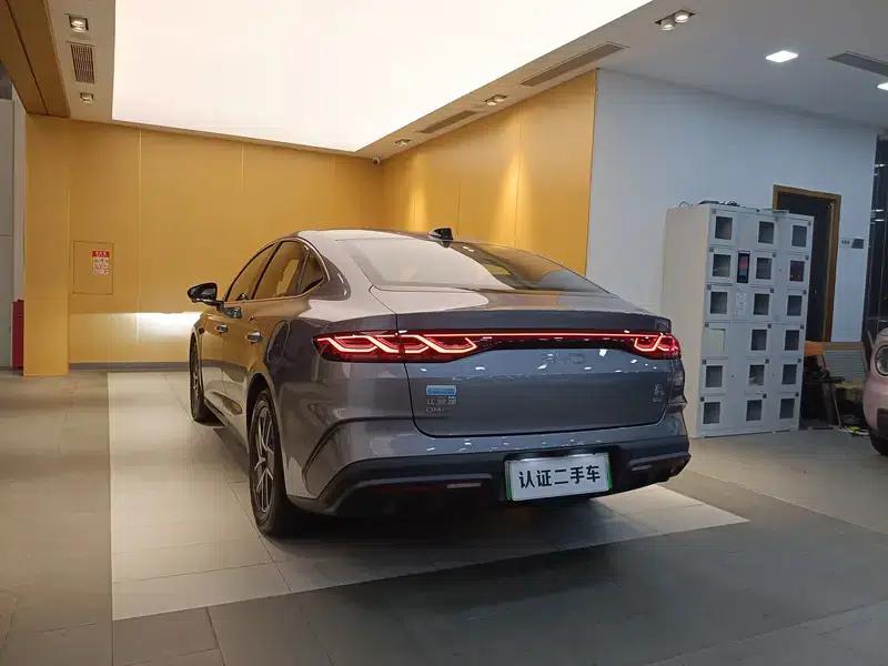 Qin L DM 2025 Smart Driving Edition DM-i 120KM Superior Model — миниатюра 5