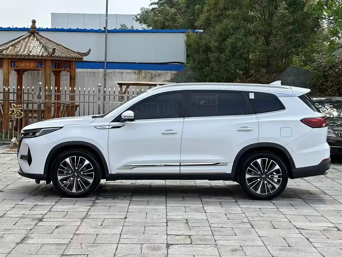 Chery Tiggo 8 PRO 2022 390T 2WD Expansive Edition 5-seater — миниатюра 3