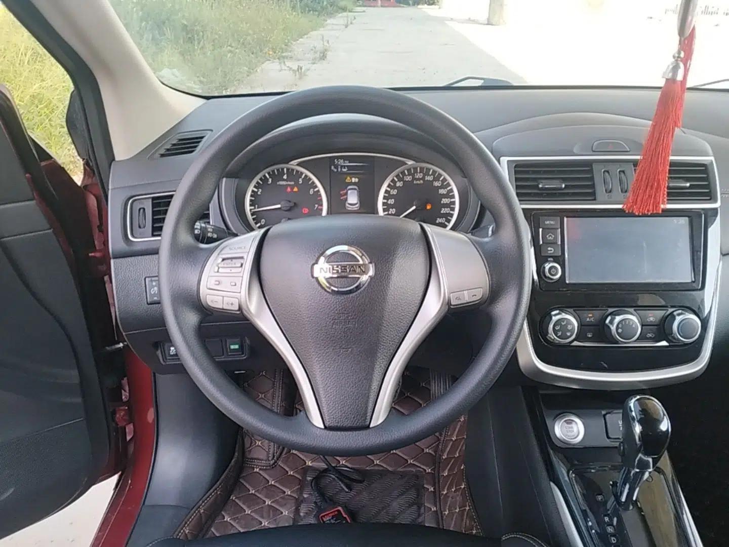 Nissan Tiida 2016 1.6L CVT Smart Drive Edition — миниатюра 13