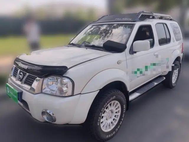 Nissan Paladin 2013 2.4L Two-Wheel Drive Standard Version China IV Standard