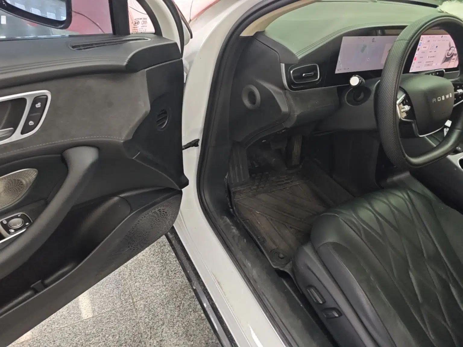Roewe D7 2024 EV 510km Travel Edition — миниатюра 18