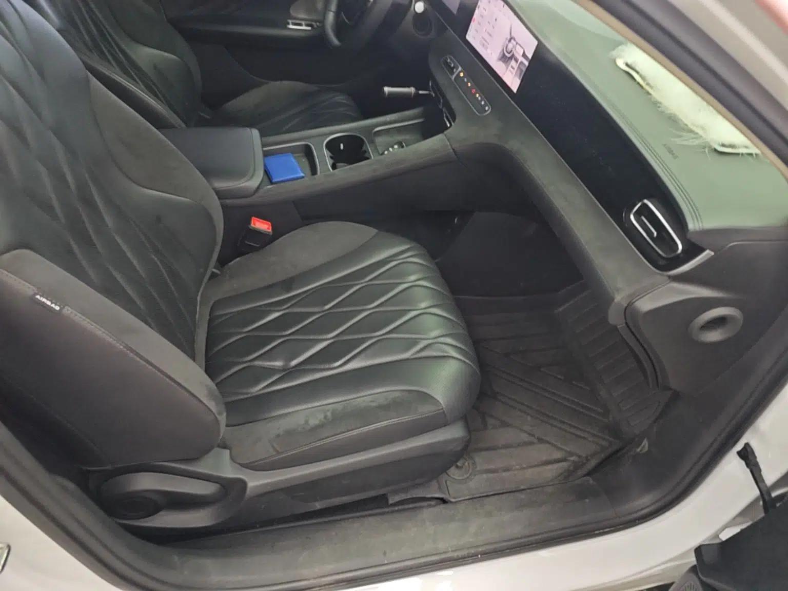 Roewe D7 2024 EV 510km Travel Edition — миниатюра 19