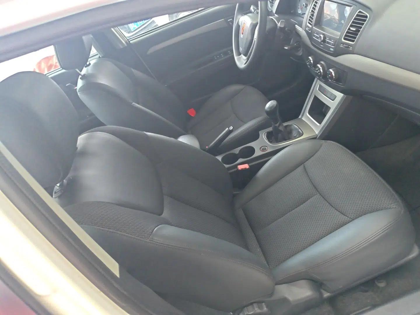 Roewe 350 2014 1.5L Manual Swift Edition — миниатюра 24