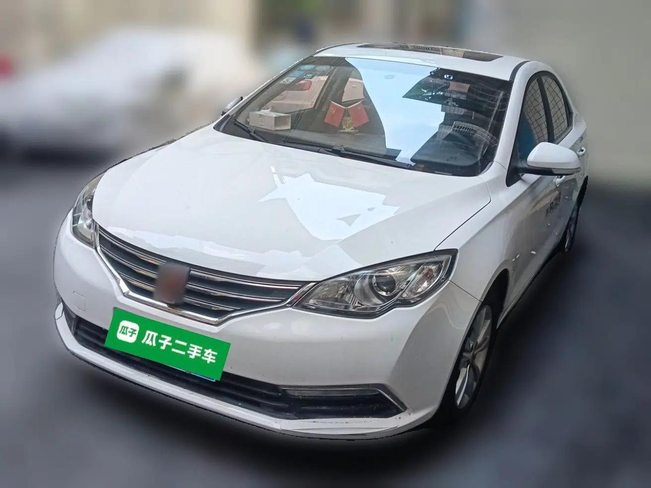 Roewe 360 2016 1.5L Automatic Smart Screen Version — миниатюра 1