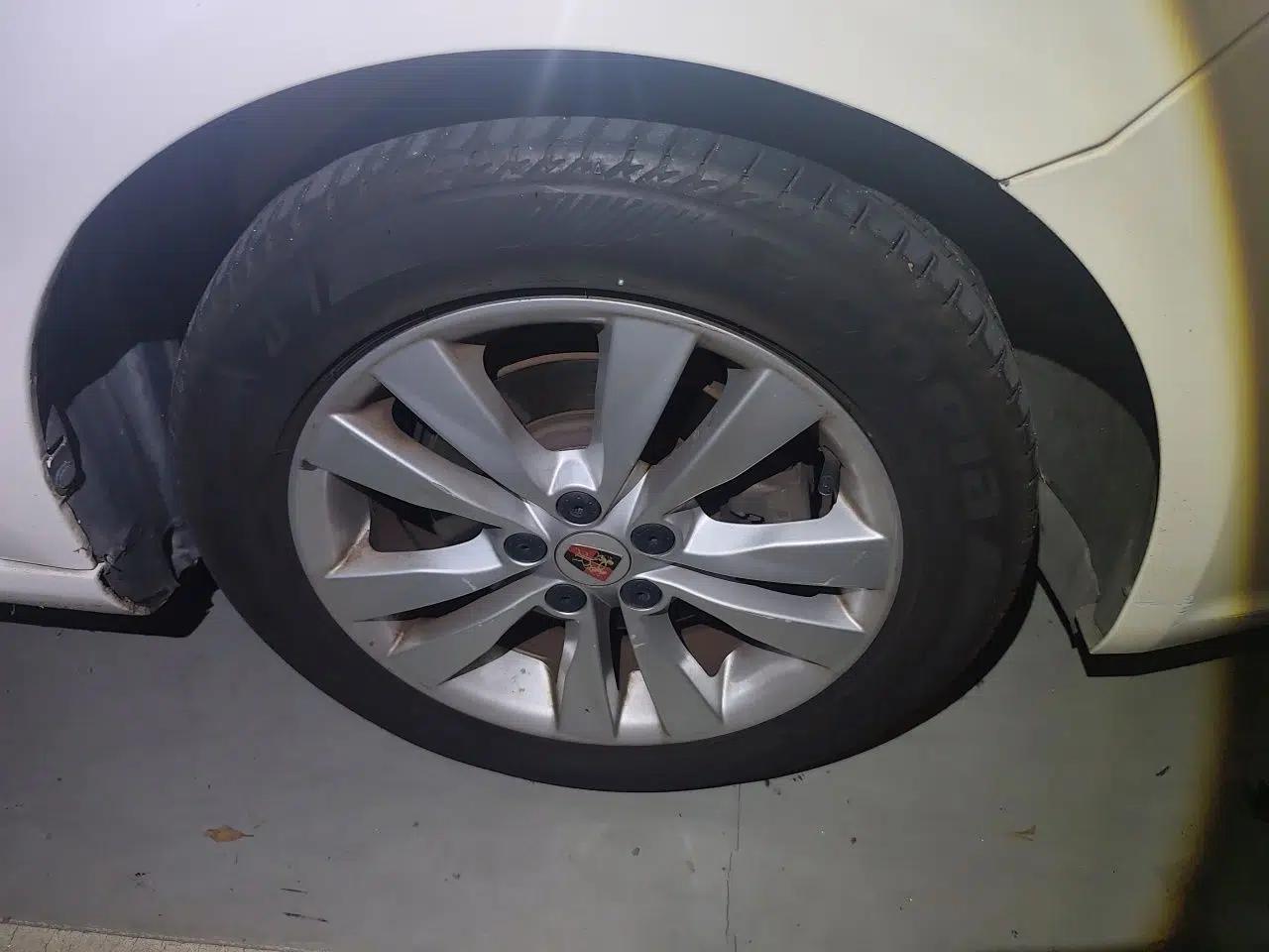 Roewe 360 2015 1.5L Automatic Luxury Edition — миниатюра 8