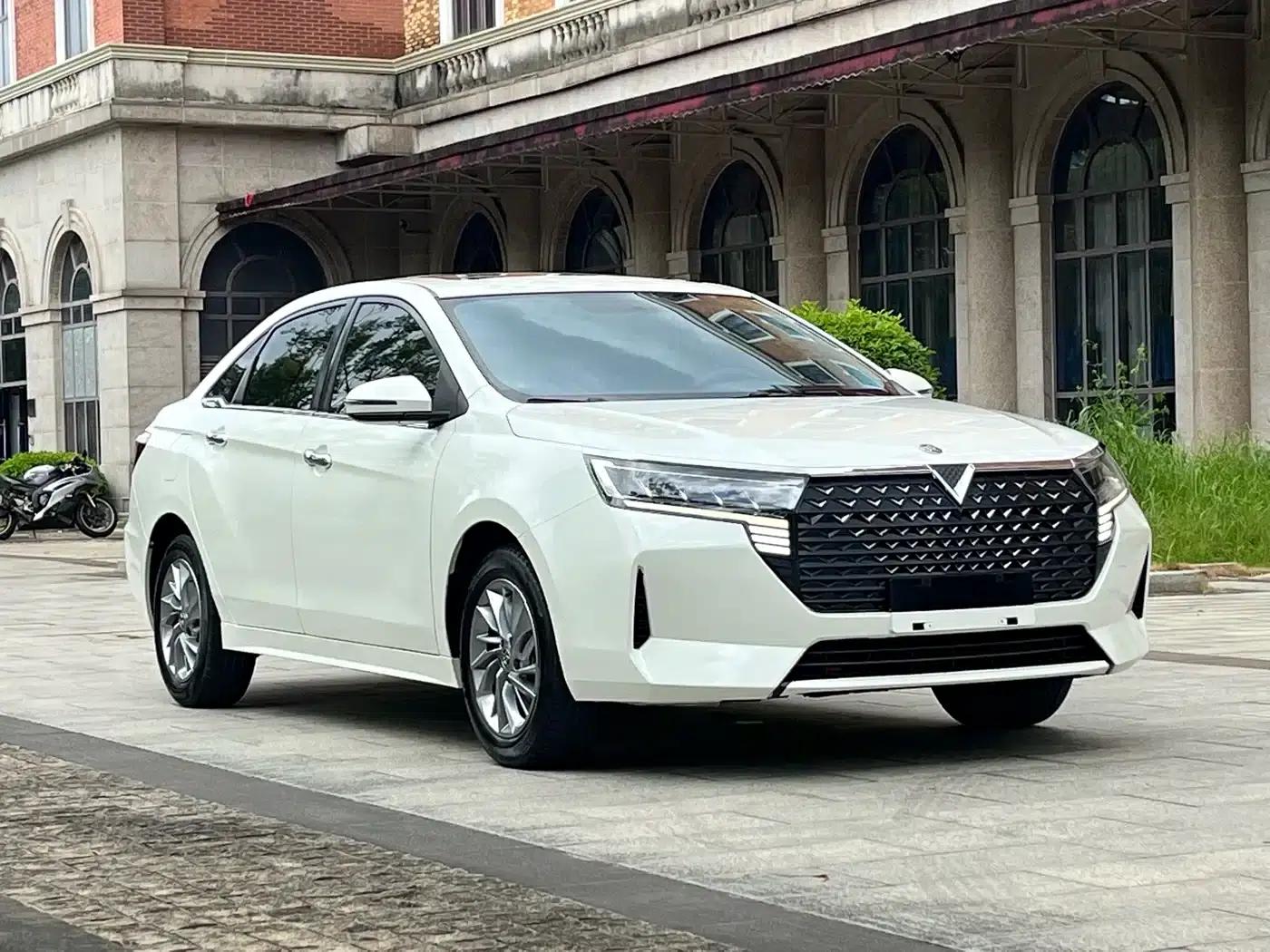Venucia D60 2021 PLUS 1.6L XL CVT Elite Edition — миниатюра 3