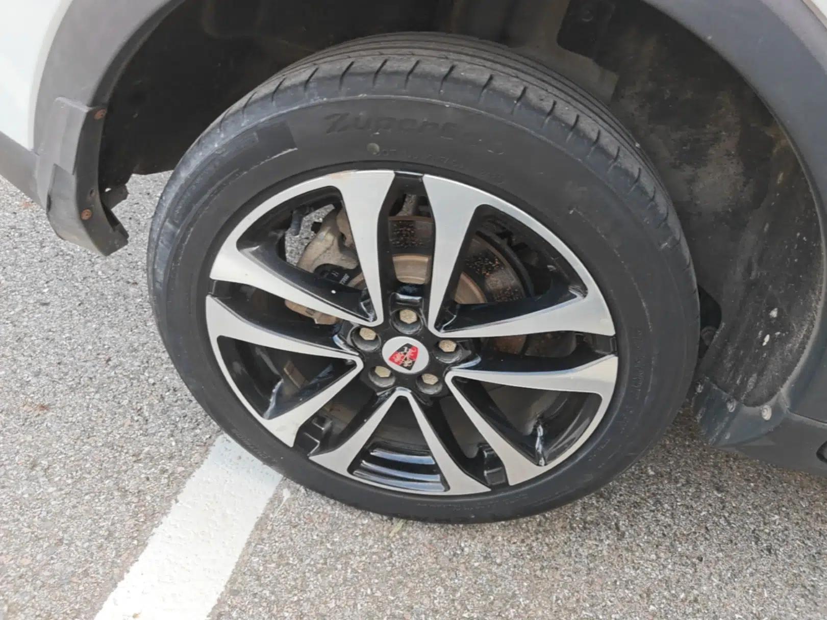 Roewe RX3 2018 18T Automatic Flagship Model — миниатюра 11