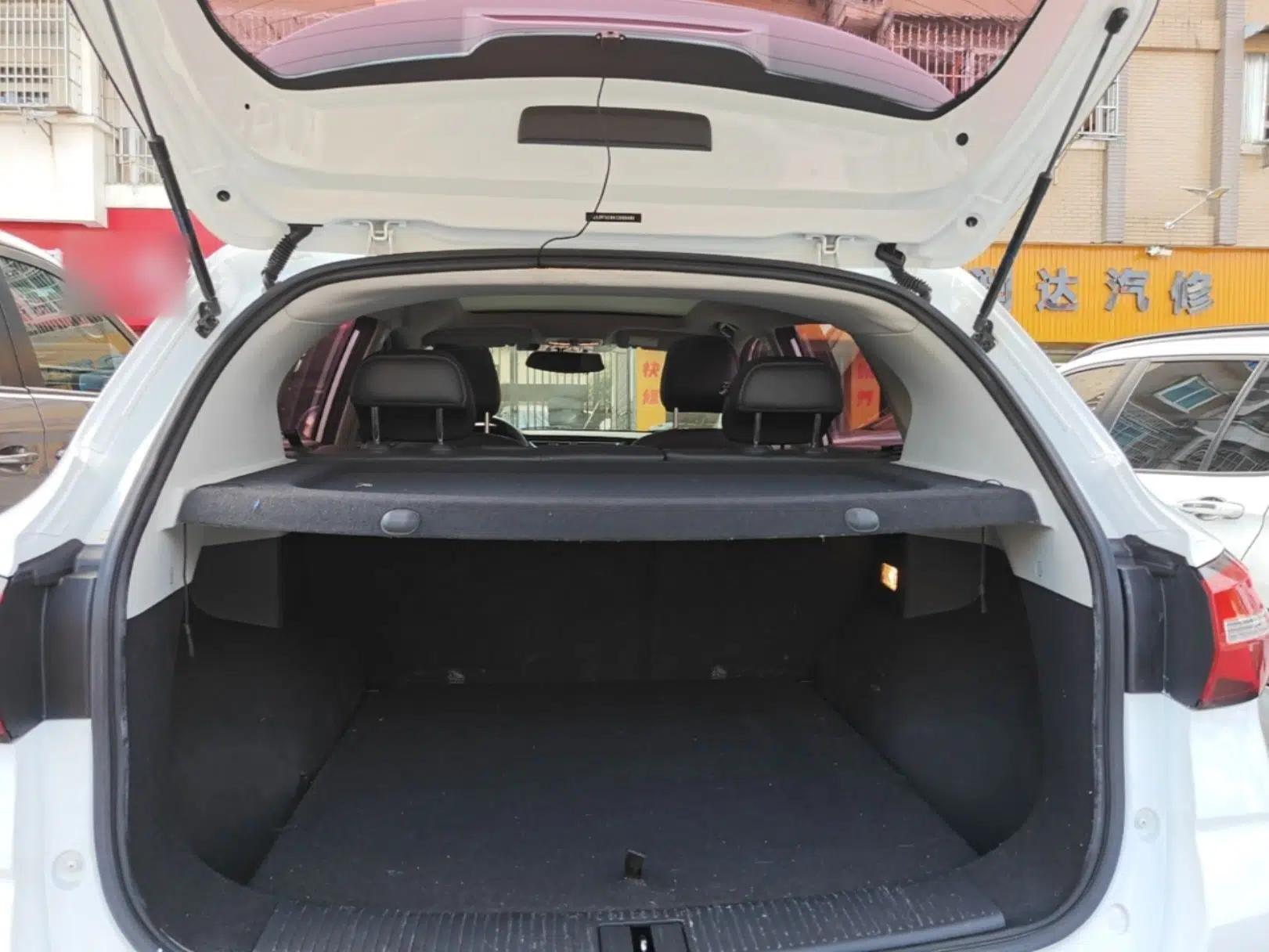 Roewe RX3 2018 18T Automatic Flagship Model — миниатюра 22