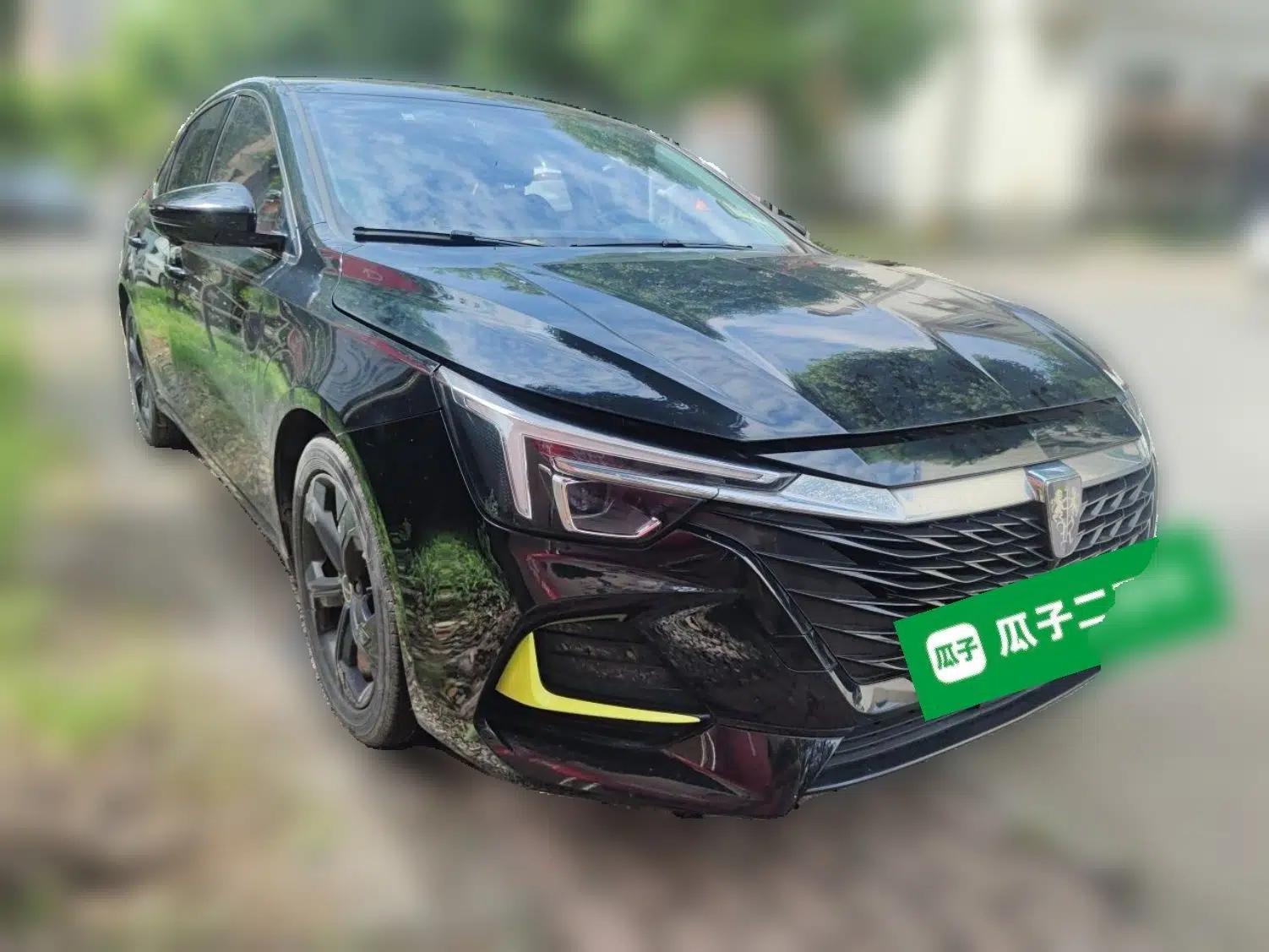 Roewe i6 MAX New Energy 2020 1.5T PHEV Cool & Stylish Skyroof Edition — миниатюра 3