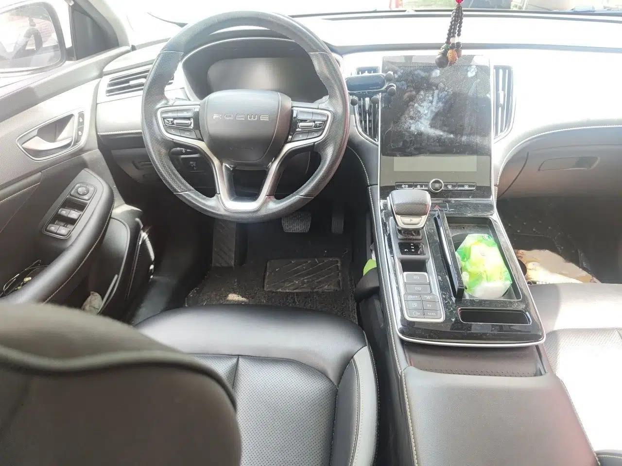 Roewe i6 MAX New Energy 2020 1.5T PHEV Cool & Stylish Skyroof Edition — миниатюра 9