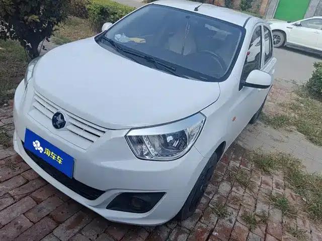 Venucia R30 2016 1.2L Manual Premium Edition