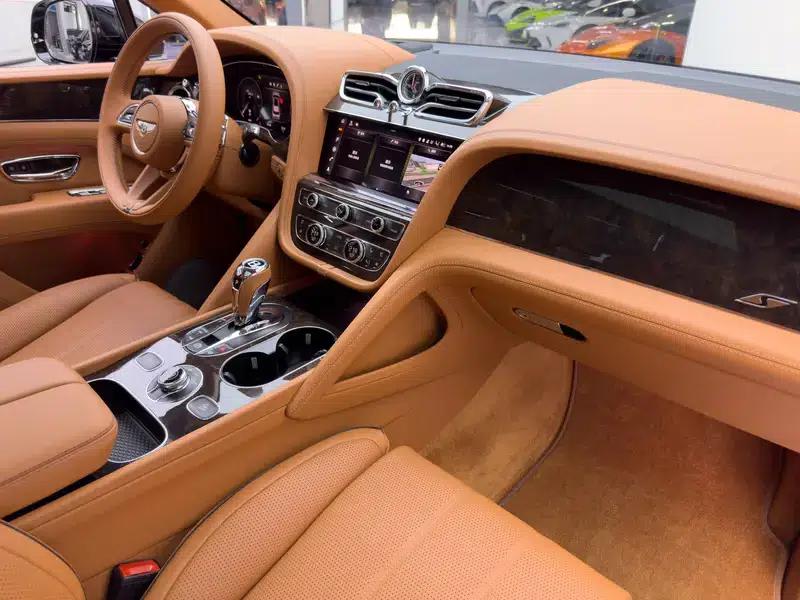 Bentayga 2022 4.0T V8 S — миниатюра 21