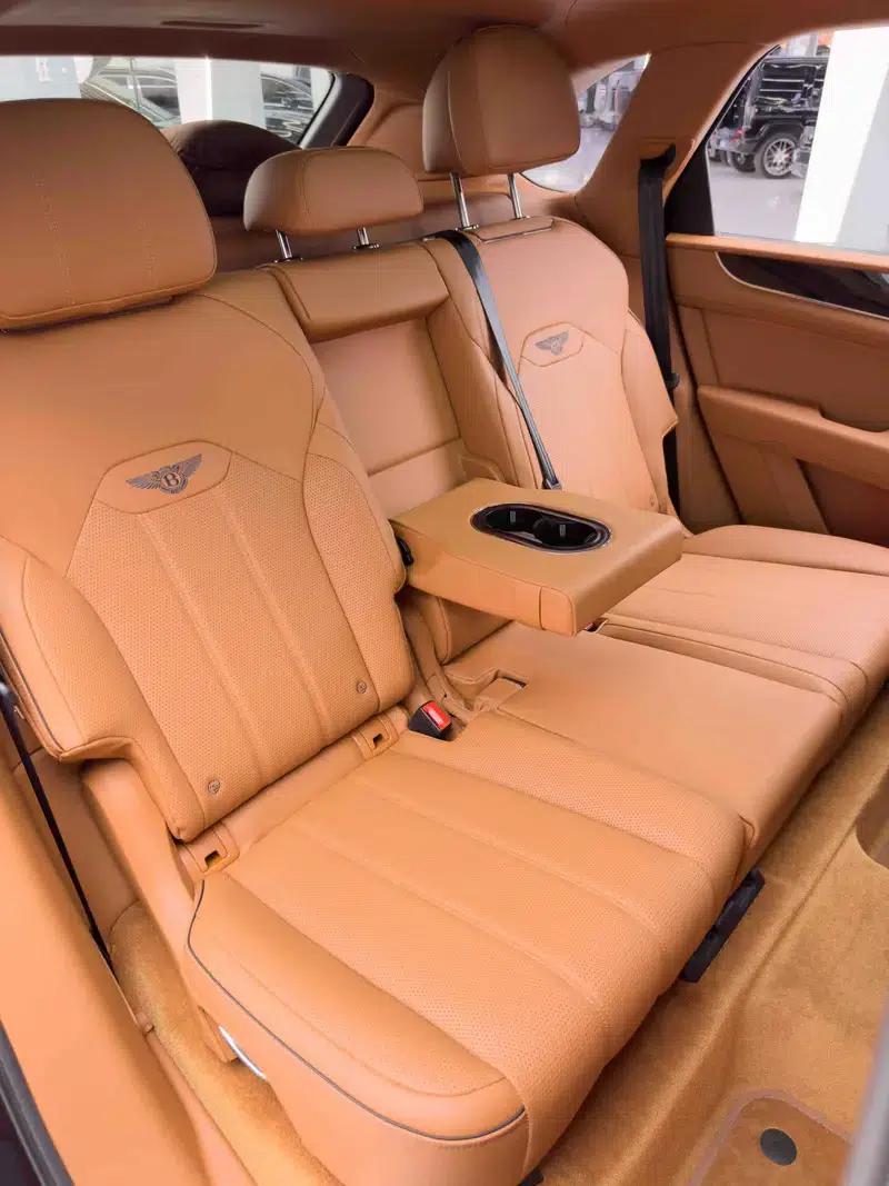 Bentayga 2022 4.0T V8 S — миниатюра 23