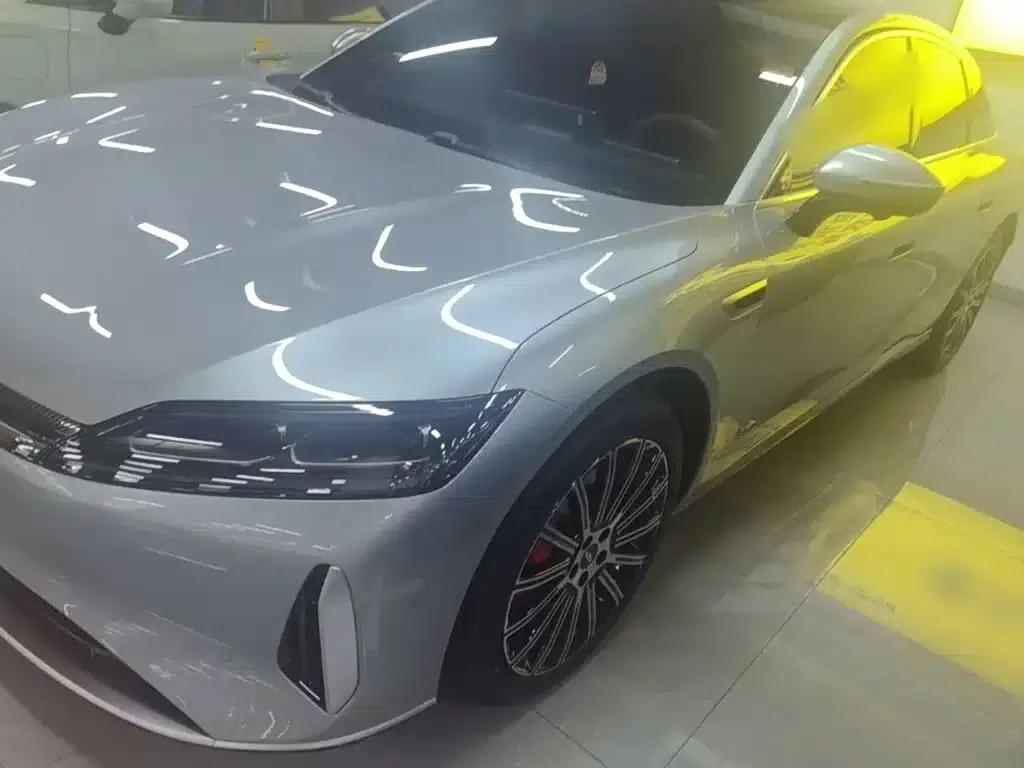 Fengyun A9L 2025 All-Wheel Drive High-Performance Peak Edition — миниатюра 3