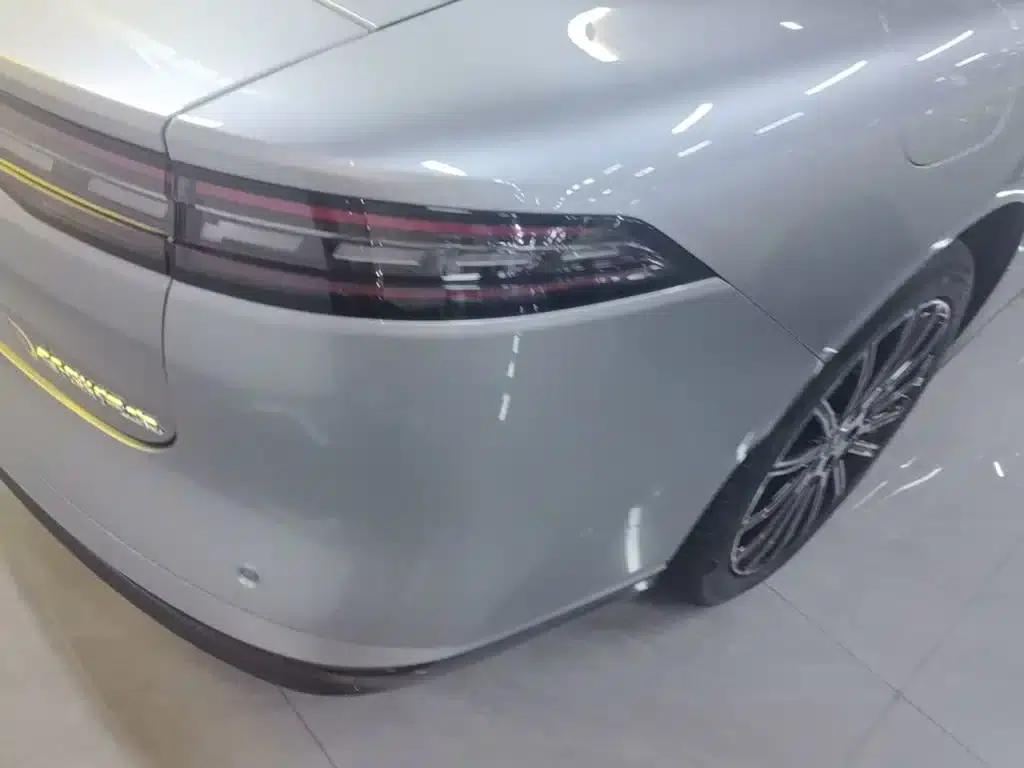 Fengyun A9L 2025 All-Wheel Drive High-Performance Peak Edition — миниатюра 8