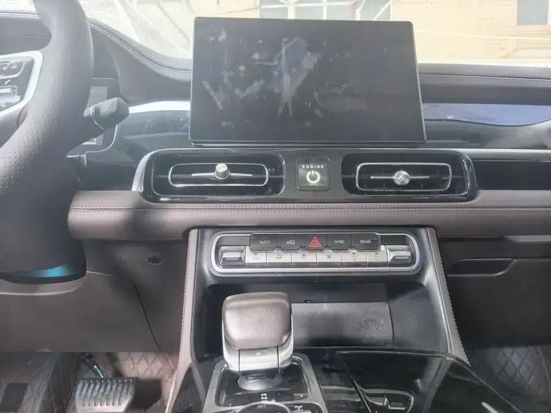 Beijing BJ60 2022 2.0T Automatic 11-seater — миниатюра 8