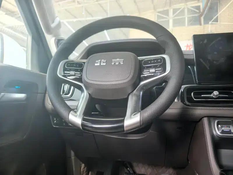 Beijing BJ60 2022 2.0T Automatic 11-seater — миниатюра 9