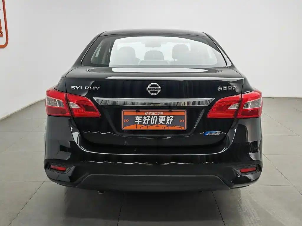 Nissan Sylphy 2016 1.6XL CVT Premium Edition — миниатюра 4