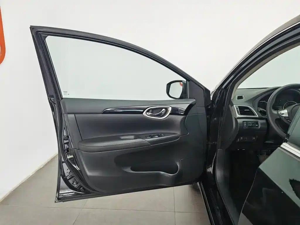 Nissan Sylphy 2016 1.6XL CVT Premium Edition — миниатюра 8