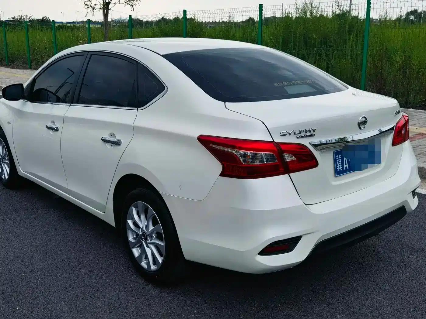 Nissan Sylphy 2022 Classic 1.6XE CVT Comfort Edition — миниатюра 8