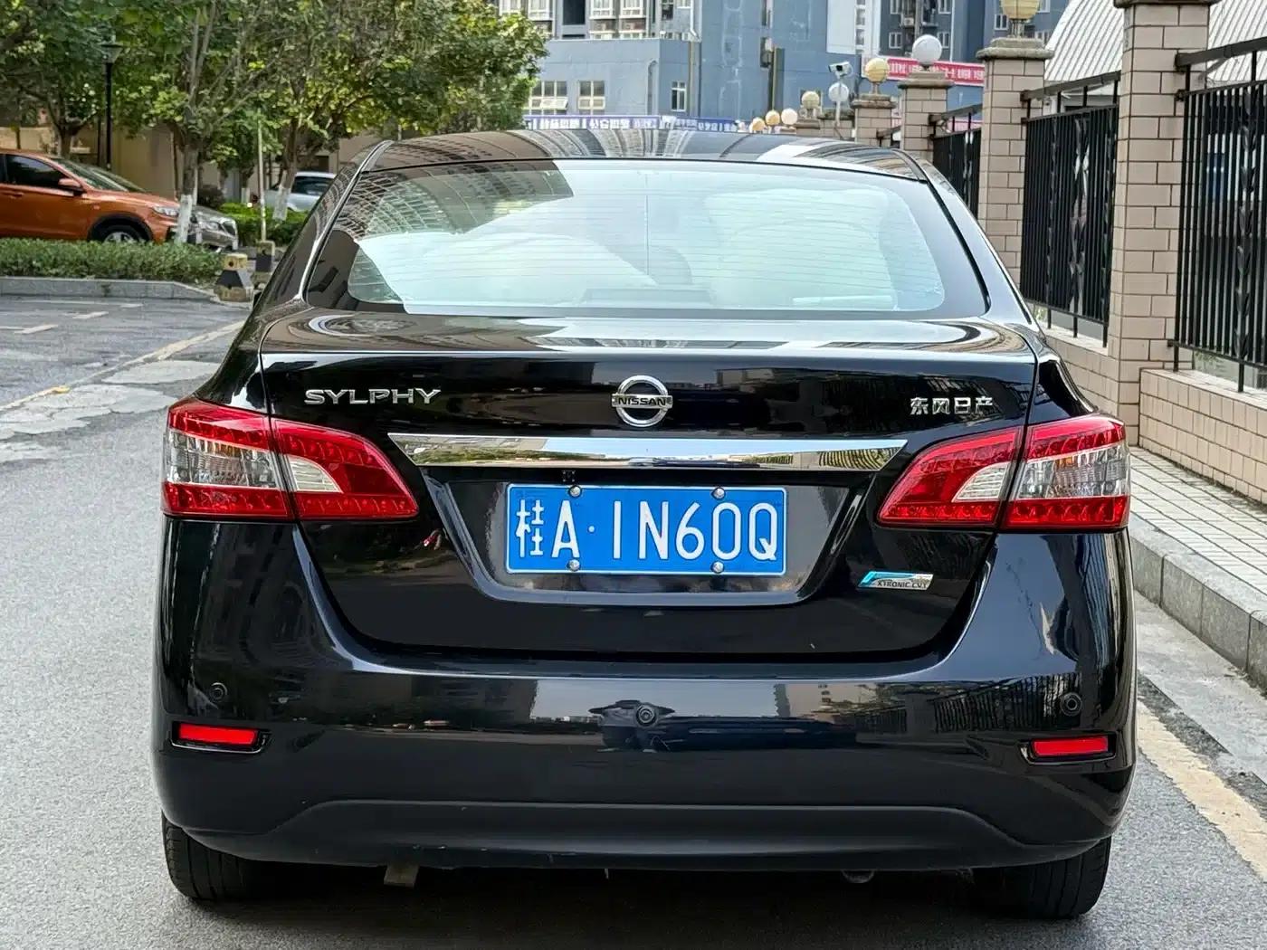 Nissan Sylphy 2014 1.6XV CVT Premium Edition — миниатюра 4