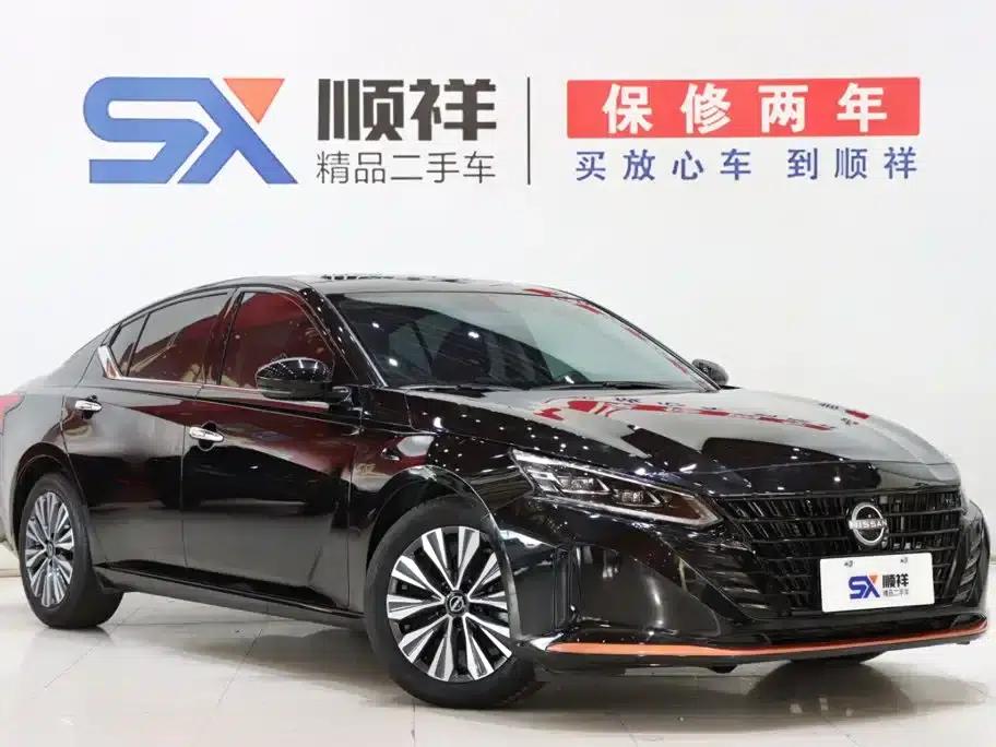 Teana 2024 2.0L SV Black Gold Edition — миниатюра 3