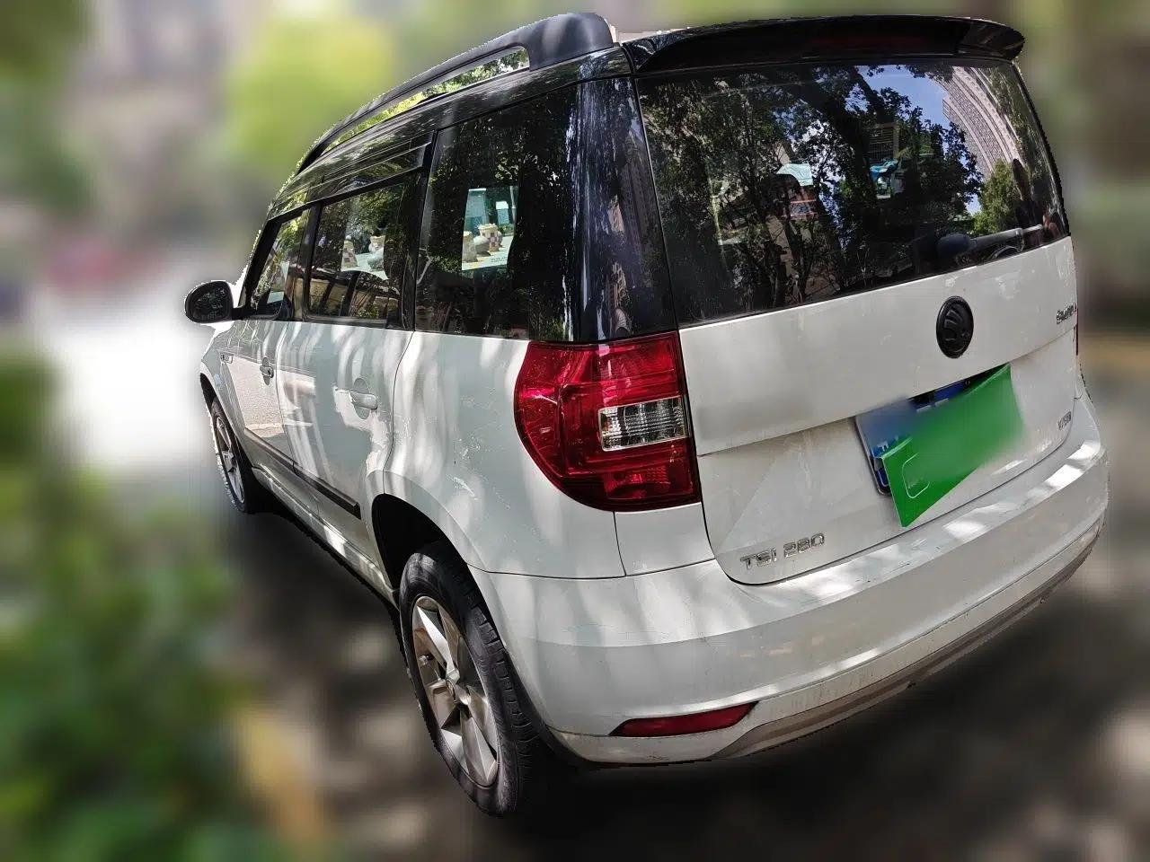 Skoda Yeti 2016 1.4TSI DSG Advanced Edition — миниатюра 4