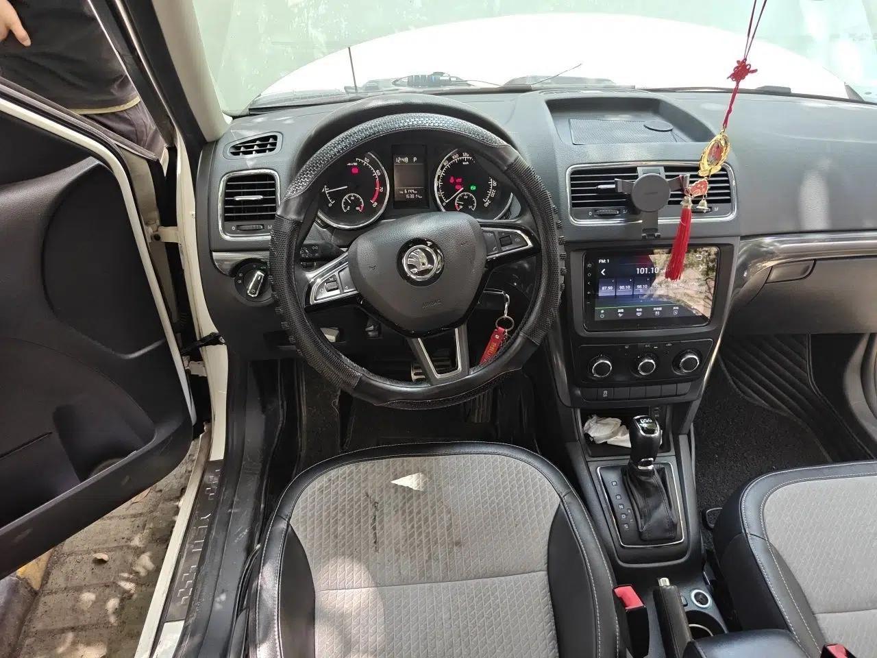 Skoda Yeti 2016 1.4TSI DSG Advanced Edition — миниатюра 10