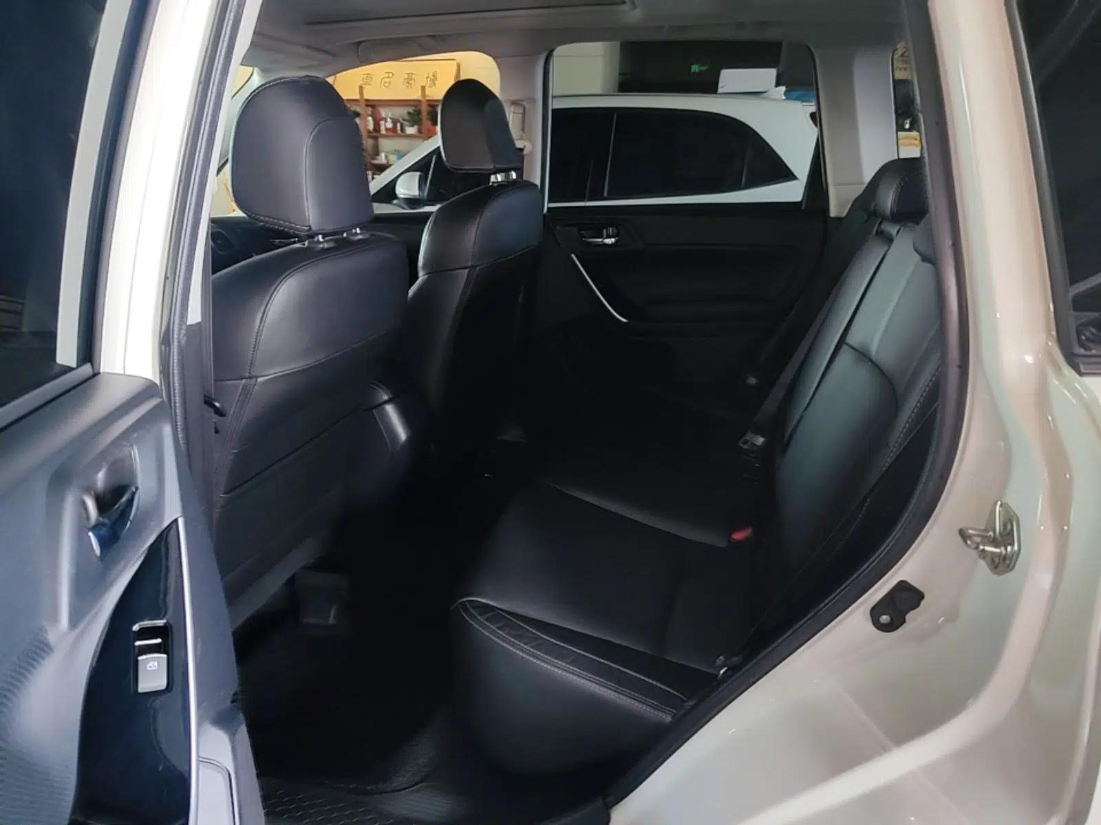 Subaru Forester 2016 2.0i Fashion Navigation Edition — миниатюра 20