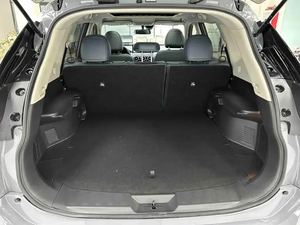 Nissan X-Trail 2025 Honor 2.0L 2WD Leading Edition — миниатюра 17