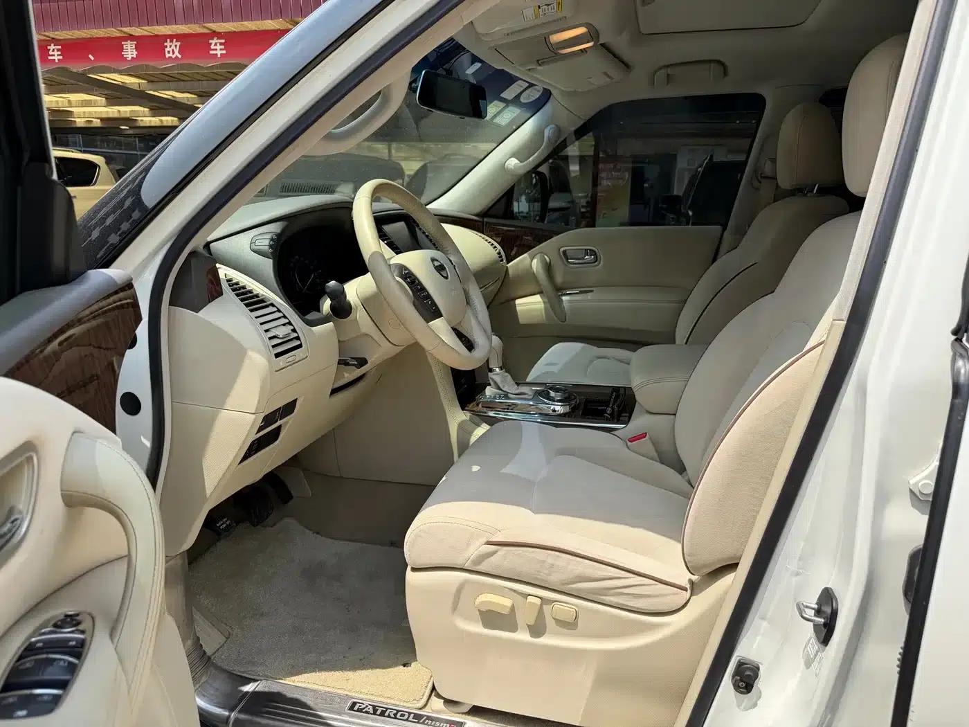 Nissan Patrol 2018 4.0L Flagship Edition — миниатюра 5