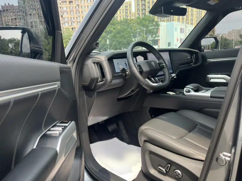 Deepal G318 2024 Four-Wheel-Drive Air Suspension Model — миниатюра 18