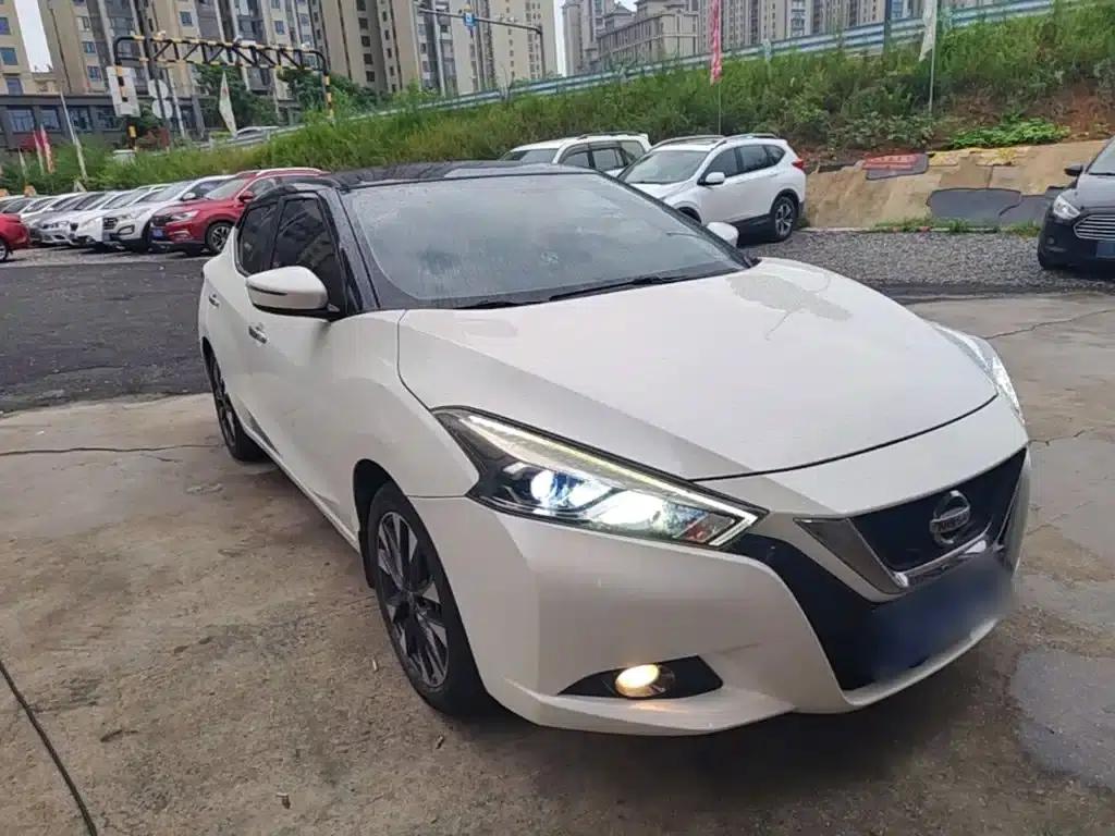 Nissan Bluebird 2016 1.6L CVT Smart Edition — миниатюра 4